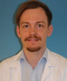 Assistenzarzt Dr. Sebastian Bauer