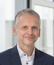 KWG_Rath_Björn_Dr_Prof_Prim_Ortho.jpg, © Klinikum Wels‐Grieskirchen