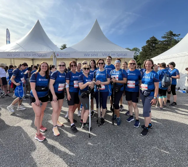 Gruppe von Mitarbeitern beim Businessrun