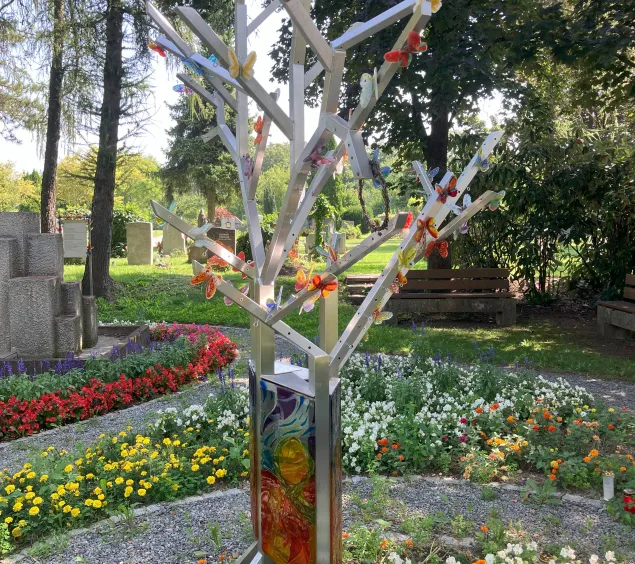 Gedenkstätte_Schmetterlingsbaum