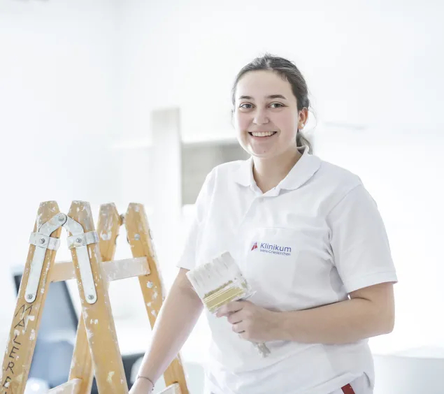 Maler Lehrling am Klinikum