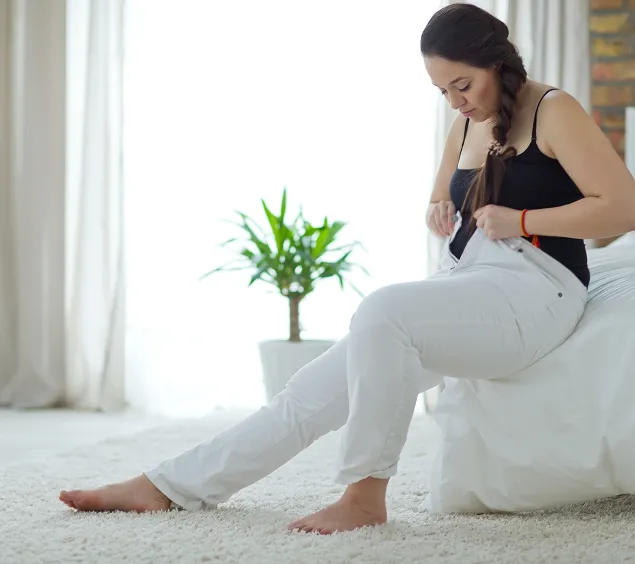 Leicht-Übergewichtige Frau