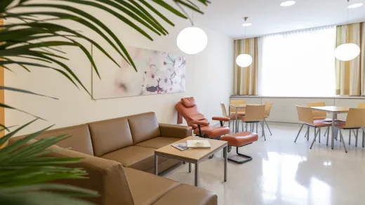 Geburtshilfe Wels: Wartebereich