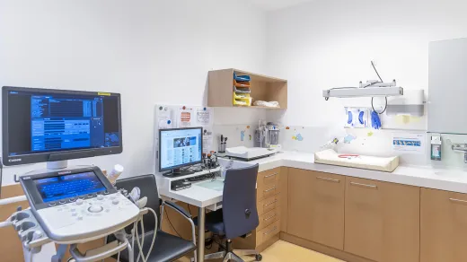 Geburtshilfe Grieskirchen: Kinder-Untersuchung