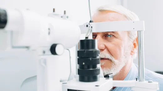 Augenuntersuchung, Quelle: iStock.com/Darunechka