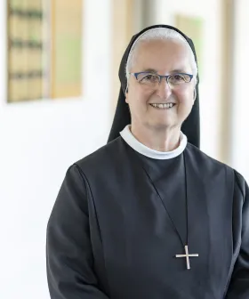 Sr. Petra Car Kreuzschwestern Europa Mitte.jpg