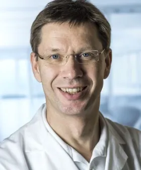 Oberarzt Dr. Dietmar Hubner