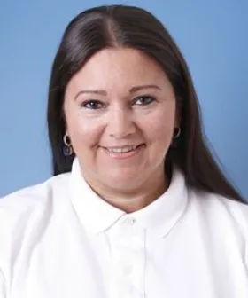 Oberärztin Dr. Martina Stickler LL.M.