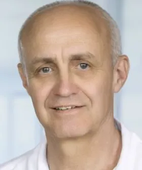 Oberarzt Dr. Herwig Tuppy