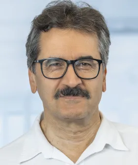 Oberarzt Dr. Djavad Lalehabbasi