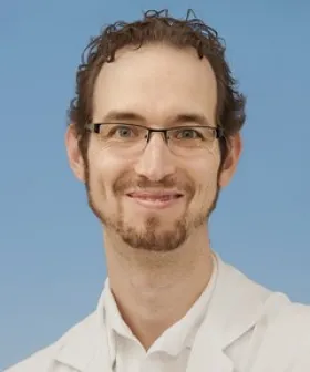 Oberarzt Dr. Florian Haller MSc