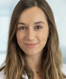 Assistenzärztin Dr. Julia Freimüller