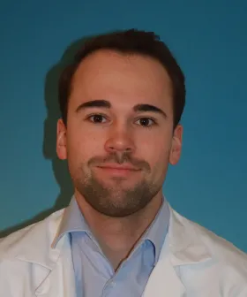 Assistenzarzt Dr. Christoph Aumayr