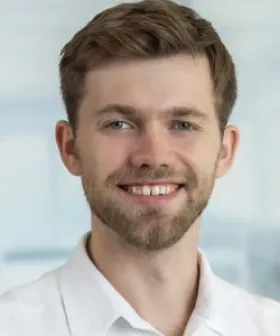 Assistenzarzt Dr. Johannes Haunschmidt