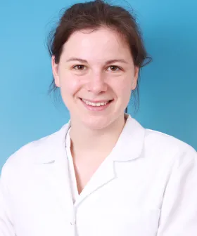 Assistenzärztin Dr. Johanna Vollmann