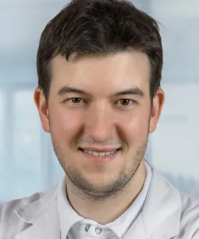 Assistenzarzt Dr. Tristan Trojacher