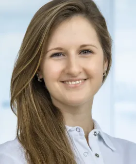 Assistenzärztin Dr. Tanja Kirchschlager