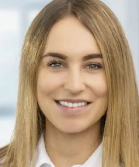 Assistenzärztin Dr. Julia Gruber