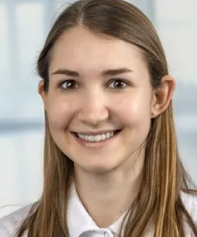 Assistenzärztin Dr. Julia Schlögelhofer
