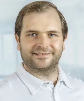 Oberarzt Dr. Arnulf Holzknecht