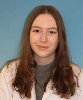 Turnusärztin  Akela Sixta