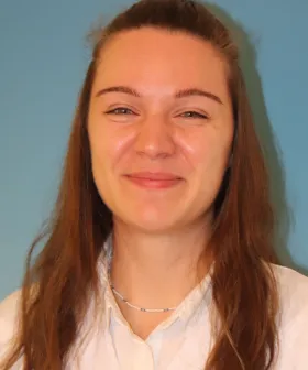 Assistenzarzt Dr. Bettina Strujan