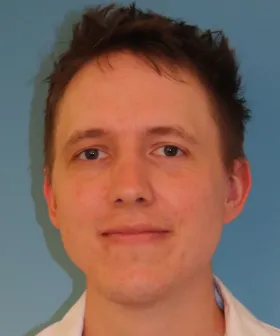 Assistenzarzt Dr. Sebastian Risling