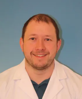 Assistenzarzt Dr. Joachim Raphael Kaiser