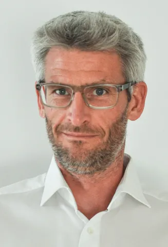 Porträt Dr. Schneiderbauer