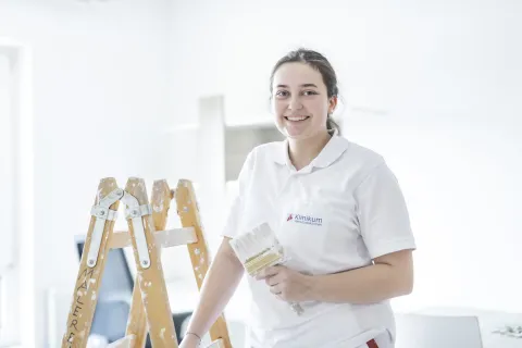 Maler Lehrling am Klinikum