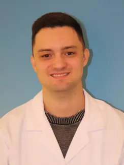 Turnusarzt Dr. Egor Dede